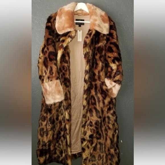 SOLD
Sezane/Sea NY/Charlotte Simone Unreal Fur leopard print coat- Size S - Picture 8 of 8
